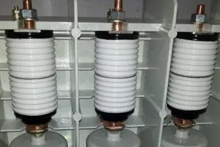 真空開關管產生操作過電壓的原因是什么？